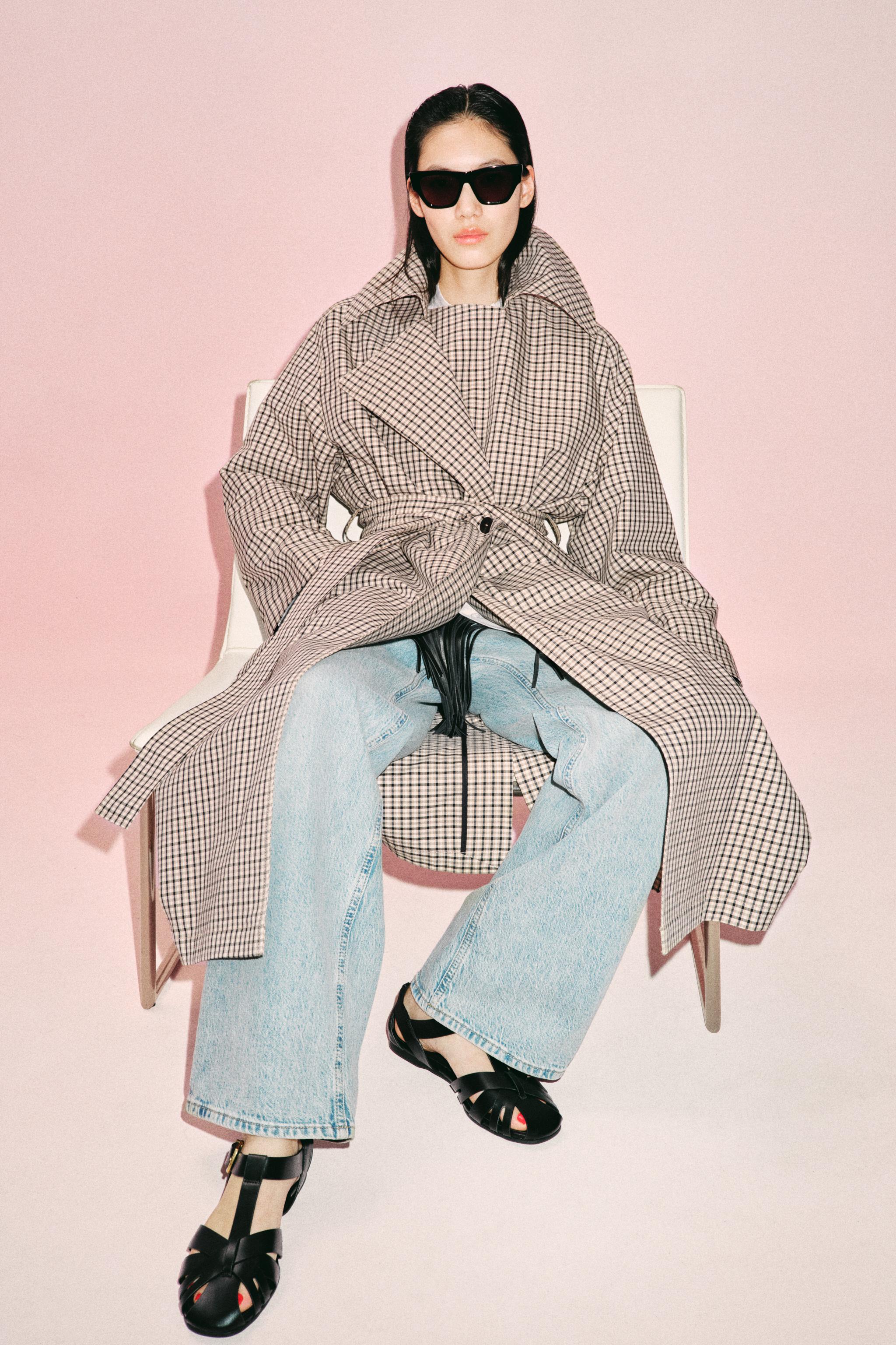 STRAPPY FISHERMAN SHOES